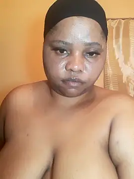 Snapshot of PRINCESSEMELXX93 chatting on October 2025 01:41:02 AM PRINCESSEMELXX93 online show from October 2025 01:41:02 AM