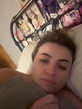 Snapshot of M1l3yD3w chatting on September 2025 12:53:01 PM M1l3yD3w online show from September 2025 12:53:01 PM