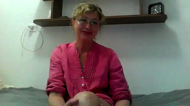 IrynaMolbertx online show from September 2025 07:26:02 PM