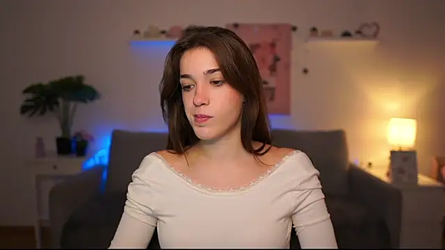 kissie cat online show from October 2025 01:09:01 PM