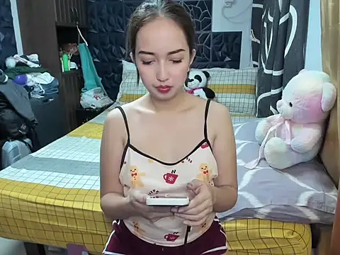 Snapshot of Soft_Angel8 chatting on November 2025 01:43:02 PM Soft Angel8 online show from November 2025 01:43:02 PM