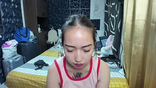 Snapshot of Soft_Angel8 chatting on November 2025 02:43:02 PM Soft Angel8 online show from November 2025 02:43:02 PM