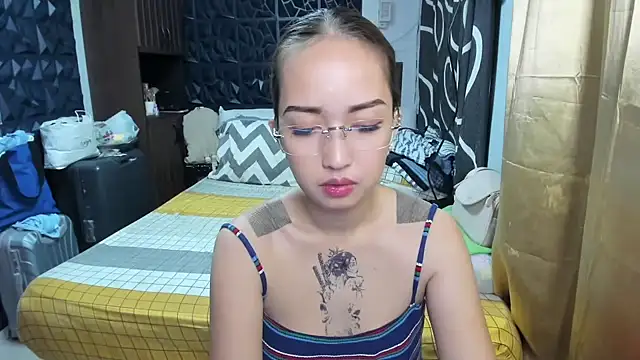 Snapshot of Soft_Angel8 chatting on November 2025 01:33:02 PM Soft Angel8 online show from November 2025 01:33:02 PM