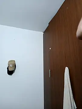 Snapshot of Carl_Strip chatting on December 2025 10:13:01 AM Carl Strip online show from December 2025 10:13:01 AM