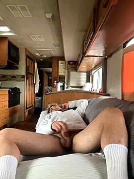 Snapshot of speakonit chatting on October 2025 06:50:02 PM speakonit online show from October 2025 06:50:02 PM