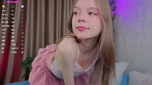 Snapshot of WeiSusi chatting on October 2025 04:08:02 PM WeiSusi online show from October 2025 04:08:02 PM