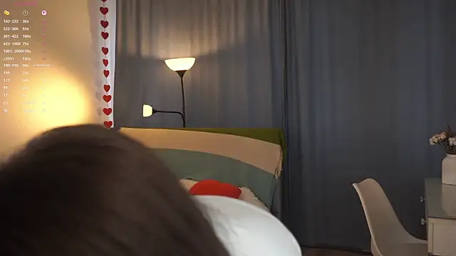 VernonKnapik online show from October 2025 07:31:01 AM