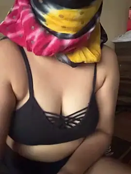 crazy111girl online show from February 2026 07:01:01 AM