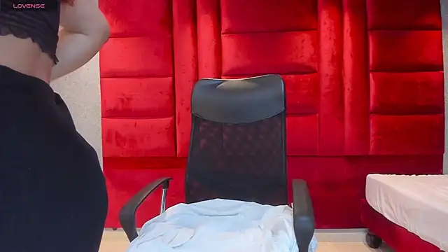 VictoriaFerro online show from December 2025 02:26:01 PM