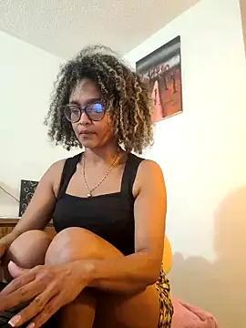 BiiancaEstradaa online show from February 2026 01:32:01 AM