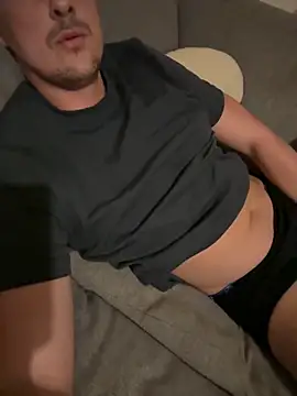 Snapshot of euphoria199527 chatting on November 2025 08:11:02 PM euphoria199527 online show from November 2025 08:11:02 PM