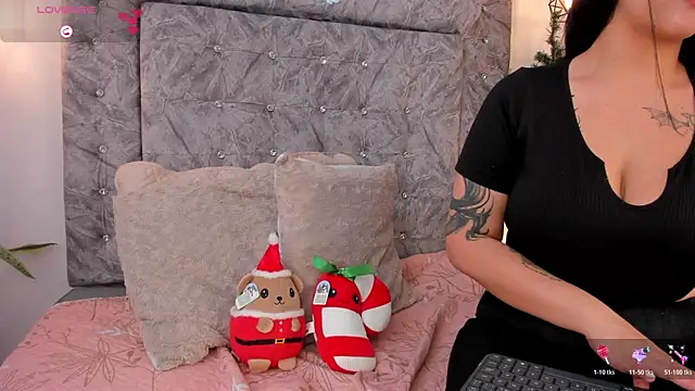 Seraphyne666 online show from November 2025 07:23:02 PM