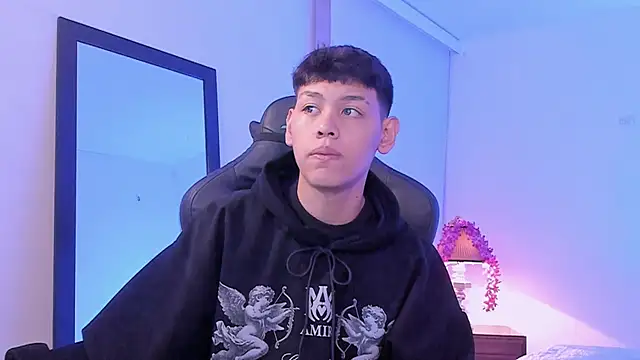 Snapshot of zeus_blaze chatting on September 2025 11:54:01 AM zeus blaze online show from September 2025 11:54:01 AM