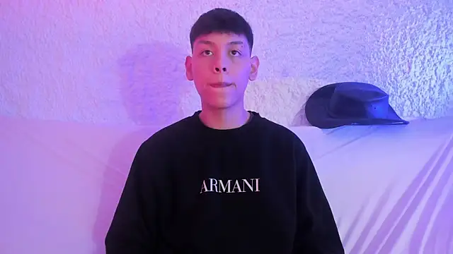 Snapshot of zeus_blaze chatting on November 2025 08:09:02 PM zeus blaze online show from November 2025 08:09:02 PM