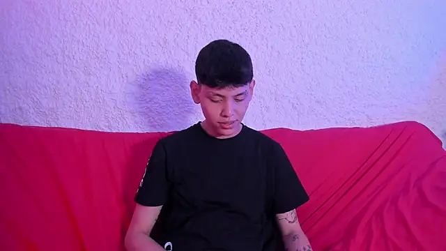 Snapshot of zeus_blaze chatting on November 2025 07:58:01 PM zeus blaze online show from November 2025 07:58:01 PM