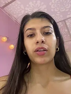 Lenapink19 online show from December 2025 11:11:01 PM