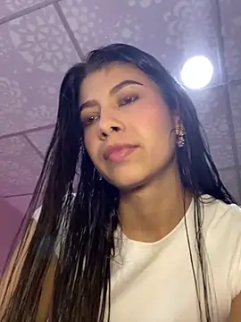 Lenapink19 online show from March 2026 10:26:01 PM