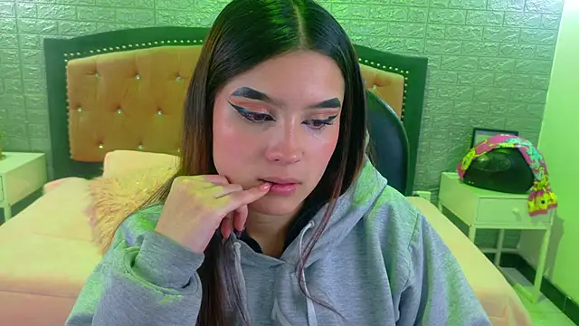 Natalie loffreda online show from December 2025 03:12:01 AM