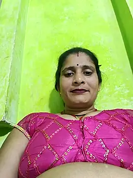 Snapshot of Hot-piuy chatting on October 2025 05:03:01 PM Hot-piuy online show from October 2025 05:03:01 PM