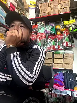 sebastiann0  online show from January 2026 03:50:01 PM