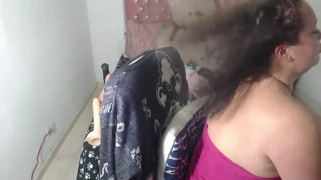 Snapshot of patty_squirt_ chatting on October 2025 02:34:01 AM patty squirt online show from October 2025 02:34:01 AM