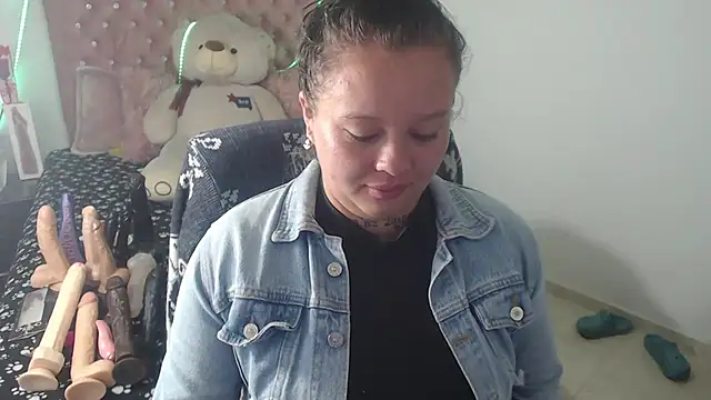 Snapshot of patty_squirt_ chatting on February 2026 02:41:02 AM patty squirt online show from February 2026 02:41:02 AM