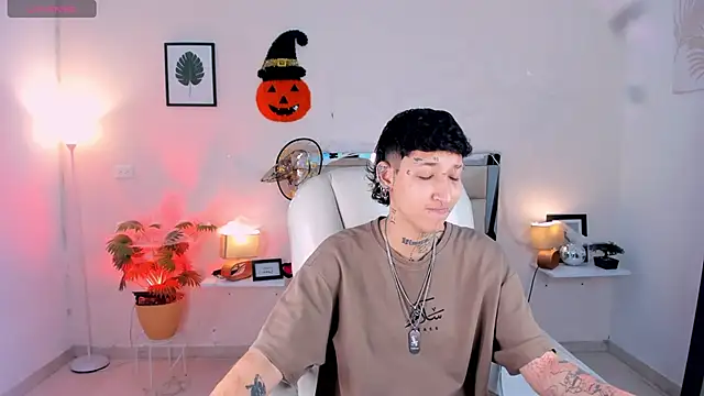 Luci Rose online show from October 2025 02:12:02 AM