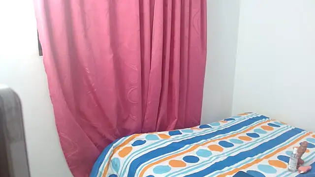 lolascarlett online show from September 2025 12:14:01 AM