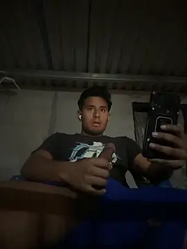 Snapshot of Johnxxx22 chatting on November 2025 08:36:02 AM Johnxxx22 online show from November 2025 08:36:02 AM