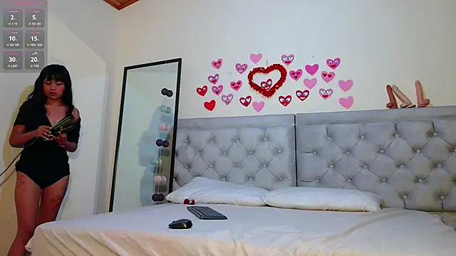 Snapshot of NubesNubladas chatting on February 2026 03:24:01 AM NubesNubladas online show from February 2026 03:24:01 AM