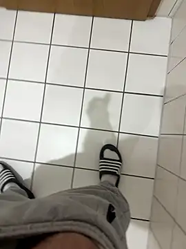 Dicksxd online show from January 2026 06:32:02 PM