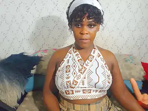 MiniMinaj online show from November 2025 04:20:01 PM