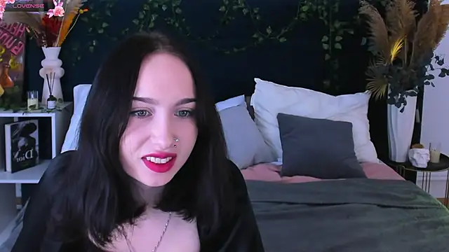 MonikaCarter online show from December 2025 12:58:02 PM