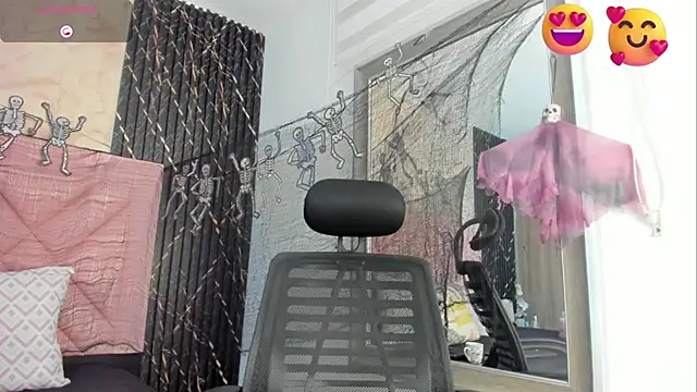 maia bianchi online show from October 2025 01:54:02 PM