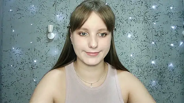 Snapshot of Leonaalove chatting on October 2025 08:16:02 AM Leonaalove online show from October 2025 08:16:02 AM