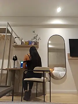 Snapshot of Ms_milarose chatting on September 2025 04:15:01 AM Ms milarose online show from September 2025 04:15:01 AM