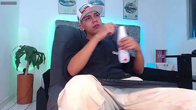 david santos16 online show from October 2025 01:57:01 AM