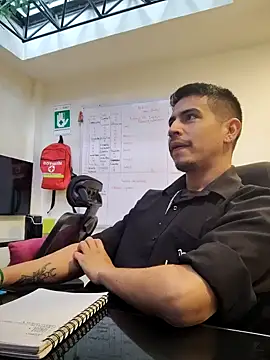 Juann-cock online show from November 2025 04:07:02 PM