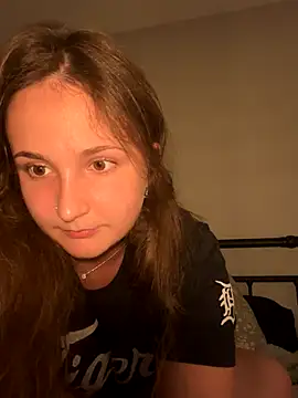 Snapshot of MadilynX777 chatting on September 2025 01:18:01 AM MadilynX777 online show from September 2025 01:18:01 AM