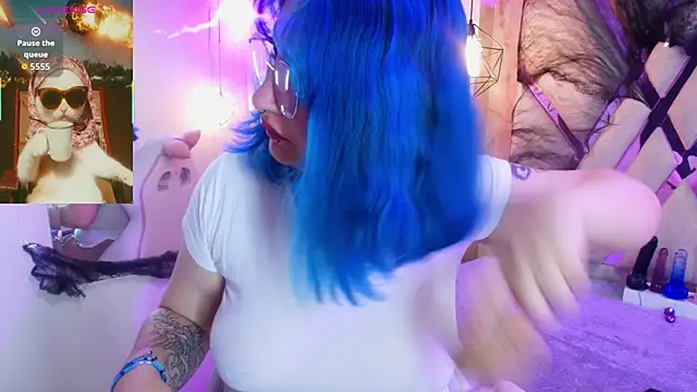 Lilith curvy online show from November 2025 07:13:02 PM