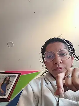 VioletxBloom online show from March 2026 04:42:01 PM