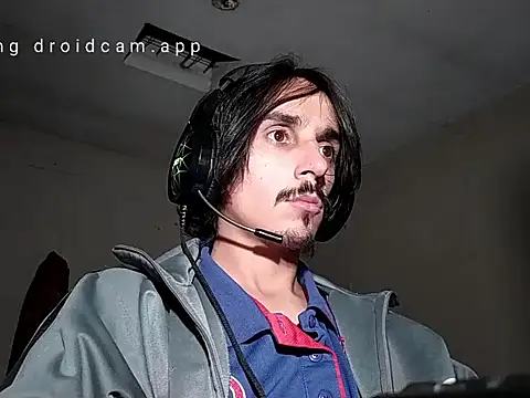 Snapshot of papito20cm chatting on September 2025 05:00:01 AM papito20cm online show from September 2025 05:00:01 AM