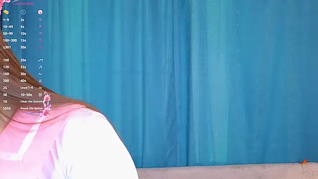 Snapshot of TraciMyntti chatting on November 2025 02:01:02 AM TraciMyntti online show from November 2025 02:01:02 AM