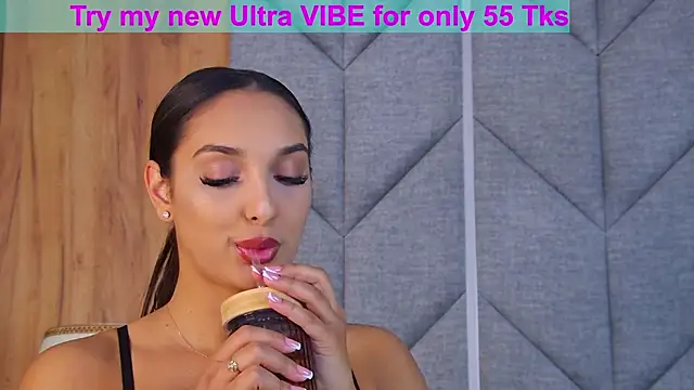 Kimberlymav online show from November 2025 04:34:01 AM