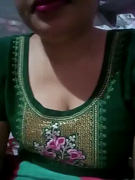 TINASONI online show from October 2025 03:09:02 PM