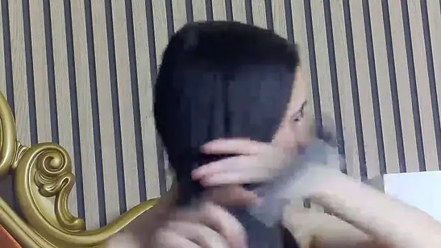 Snapshot of CarolinaBlair chatting on May 2026 05:56:02 AM CarolinaBlair online show from May 2026 05:56:02 AM