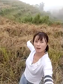 linda bae00 online show from October 2025 03:14:01 AM