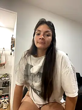 Danielaeliana online show from November 2025 03:28:01 AM