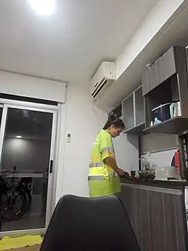 Danielaeliana online show from November 2025 12:57:02 AM