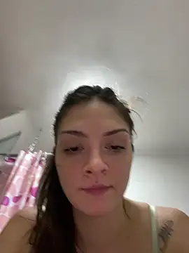 Snapshot of Danielaeliana chatting on May 2026 01:14:02 AM Danielaeliana online show from May 2026 01:14:02 AM